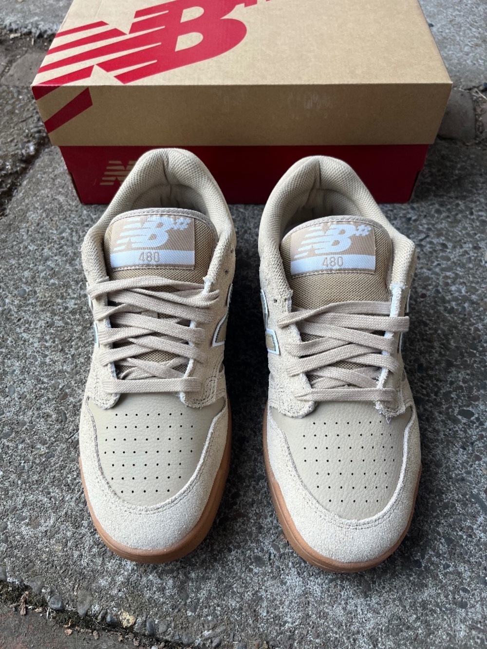 New Balance 480 shoes size 9.5
